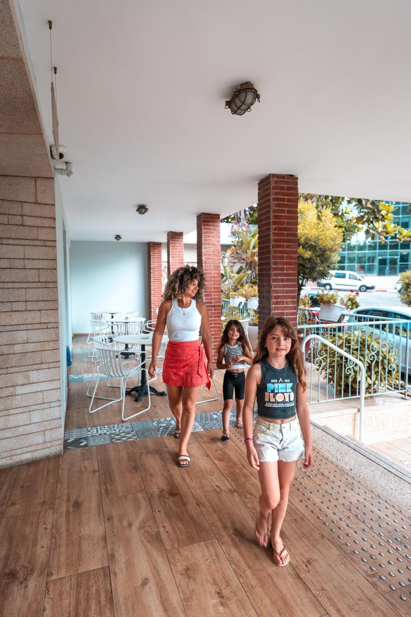 Eden Inn Zichron Ja’akow Exterior foto