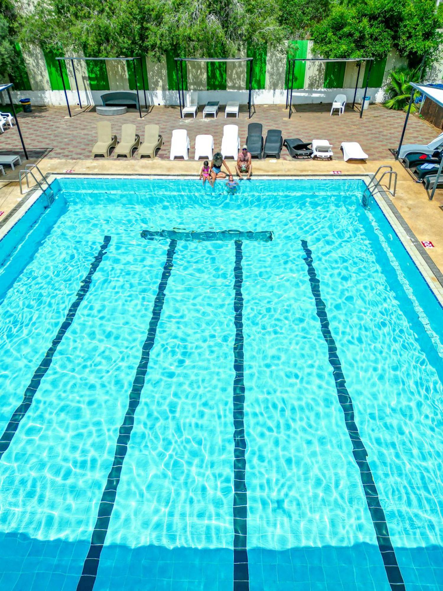 Eden Inn Zichron Ja’akow Exterior foto