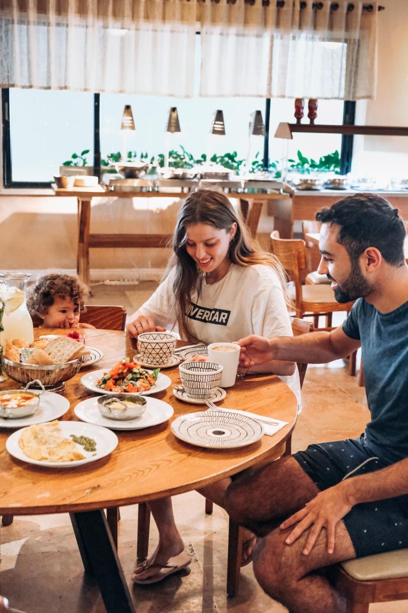 Eden Inn Zichron Ja’akow Exterior foto