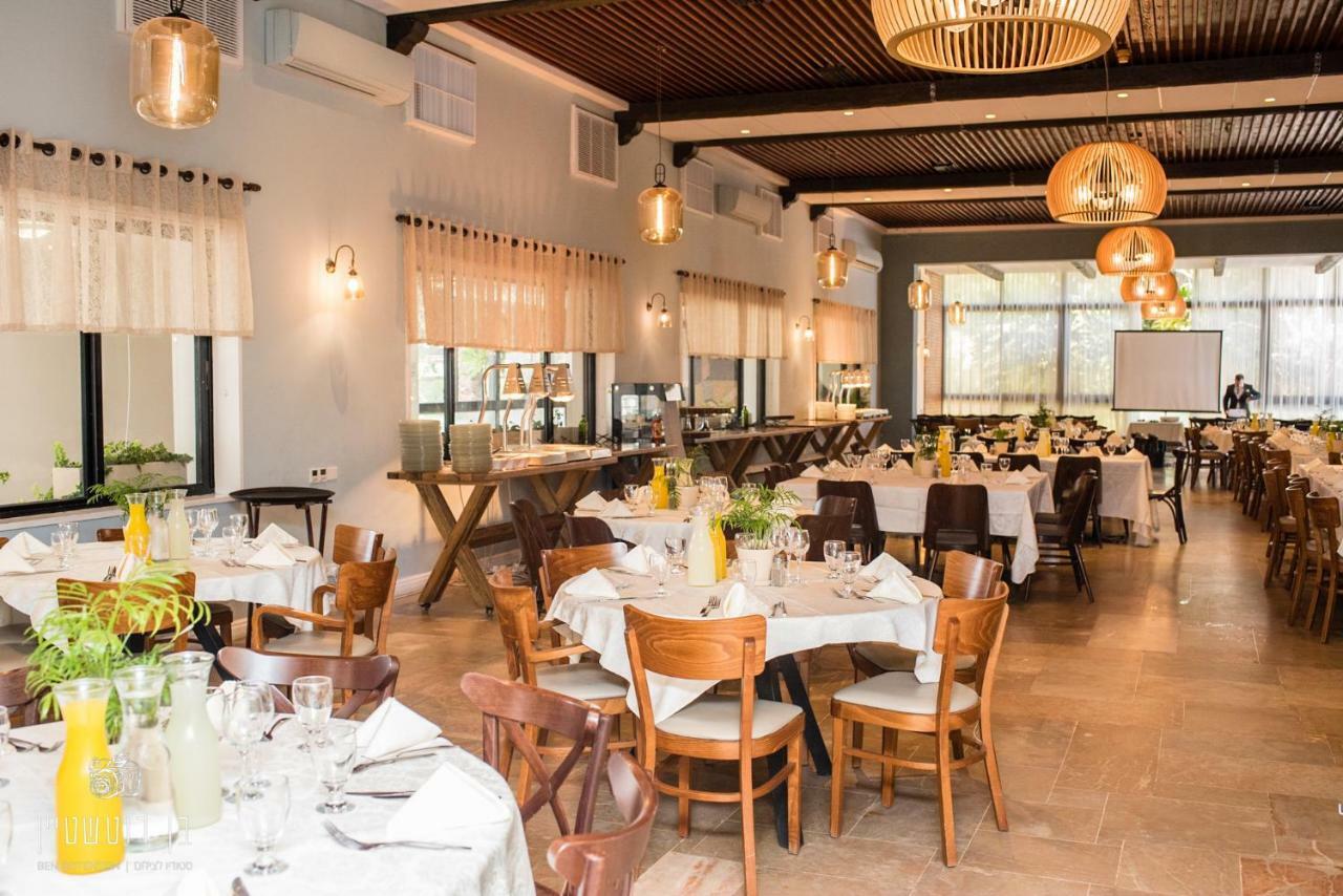 Eden Inn Zichron Ja’akow Exterior foto