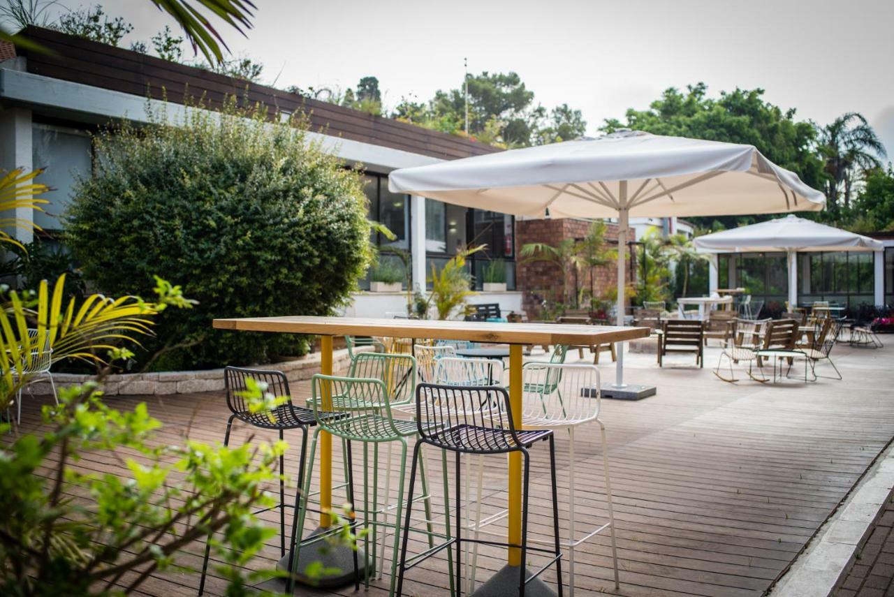 Eden Inn Zichron Ja’akow Exterior foto
